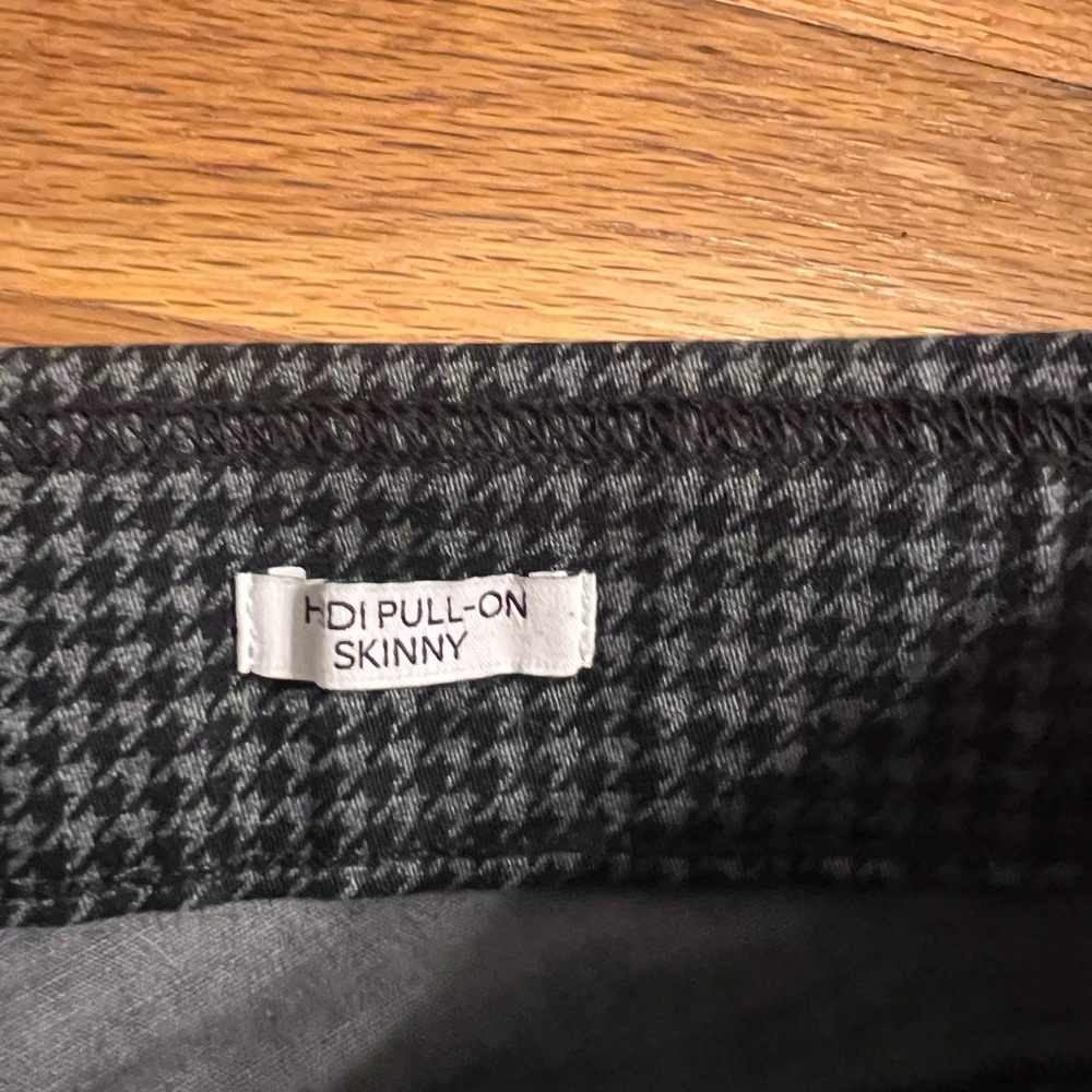 Sz 4 Nine West Pull On Pants- houndstooth - Picture 3 of 5